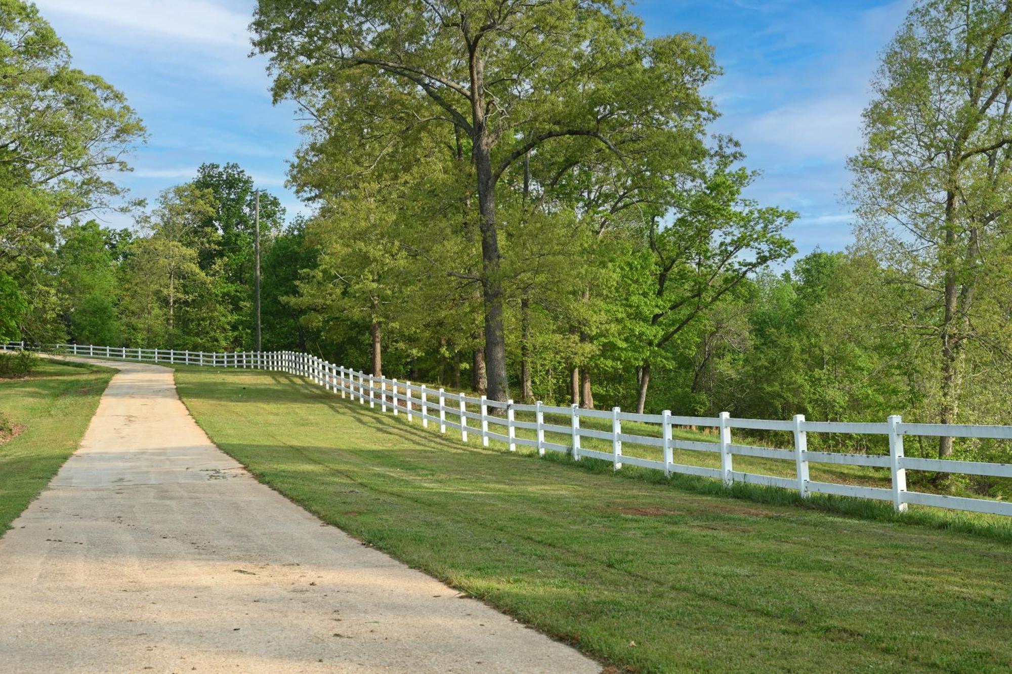 Southern Home And Fishing Lake. Gainesville Exterior foto